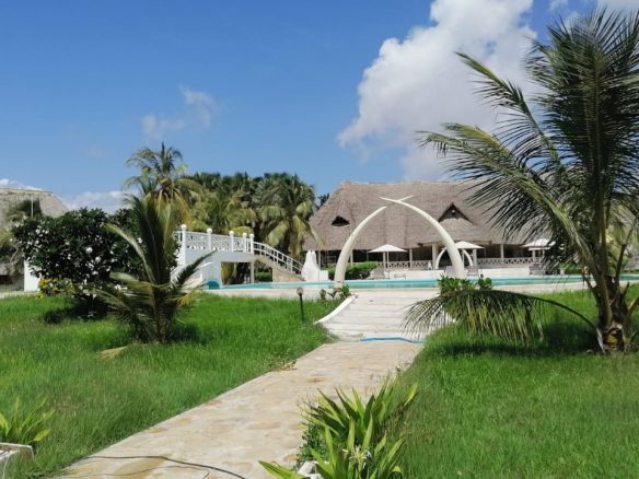 karibuni-villas-for-sale- 1 br chalet