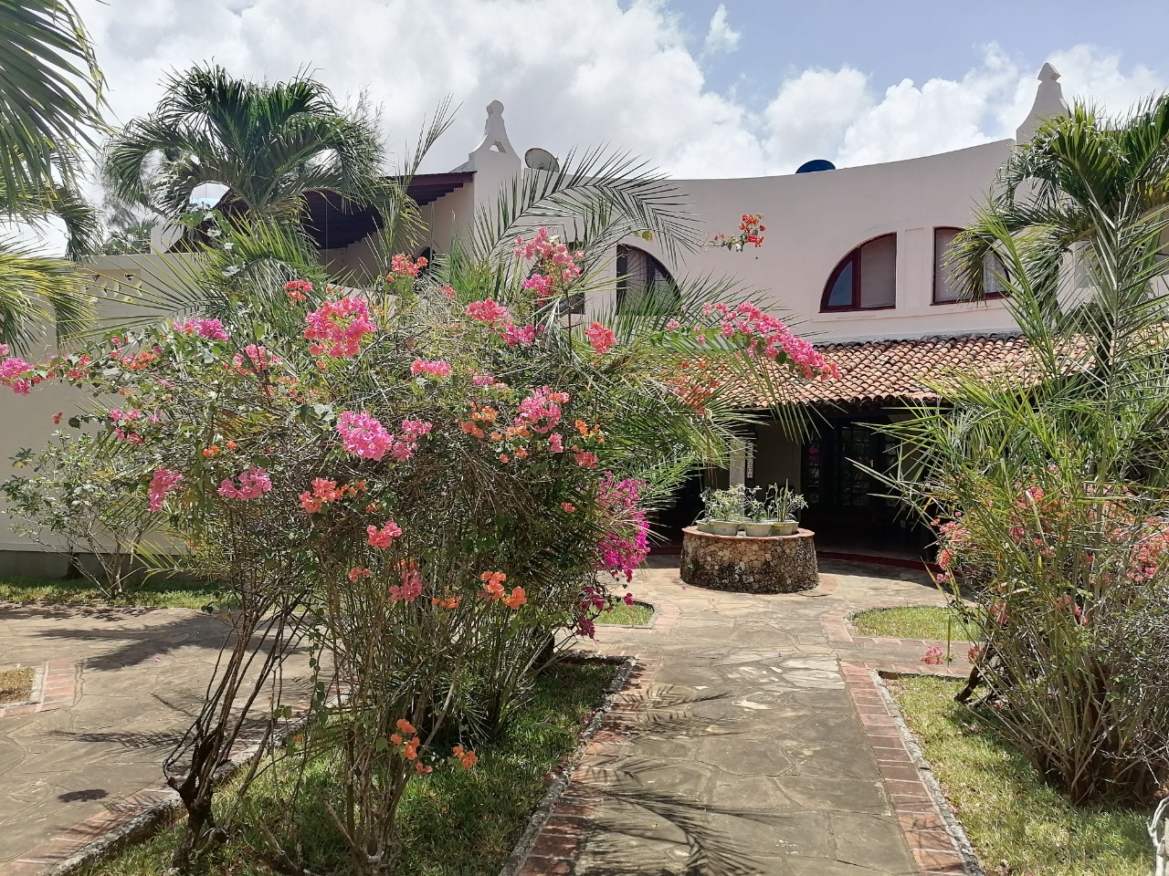 2br beachfront apartment for sale in Malindi