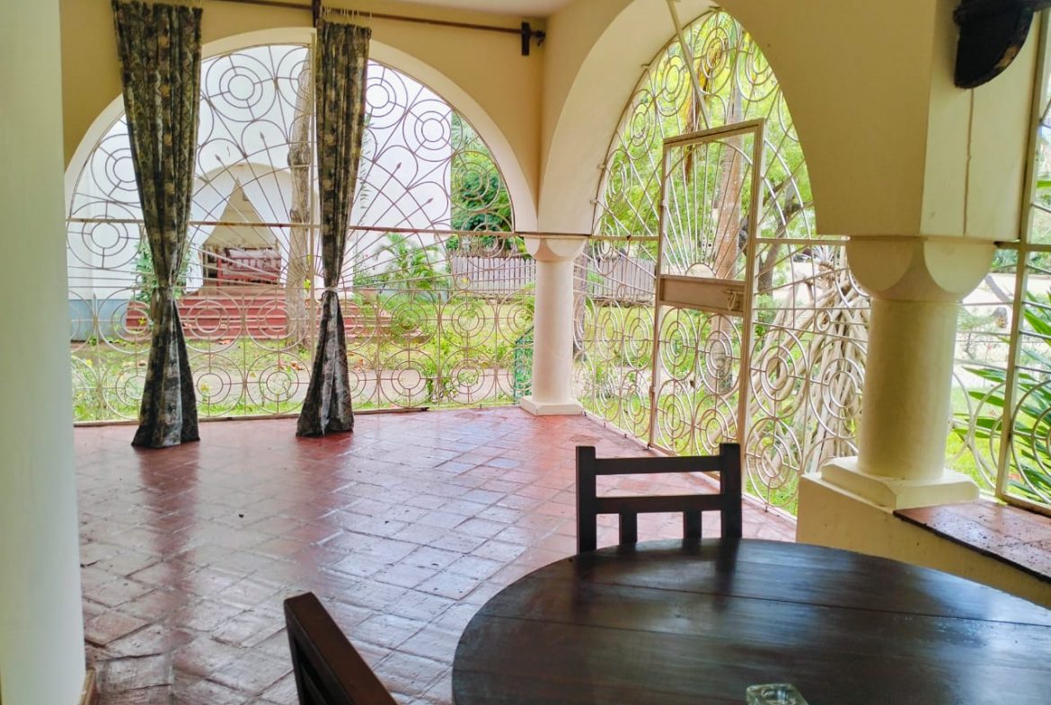 2br duplex apartment for sale in Malindi, beachfront