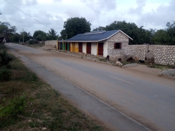Half Acre for salein Kibokoni Malindi on Tarmac