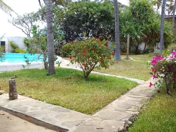 2br-apartment-for-sale-silversands-road-12