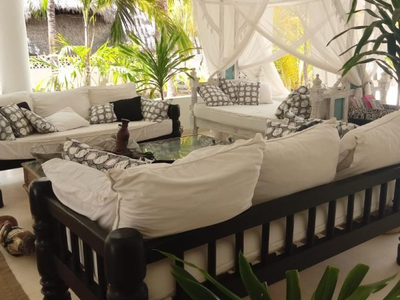 beachfront-2br-villa-in-mambrui