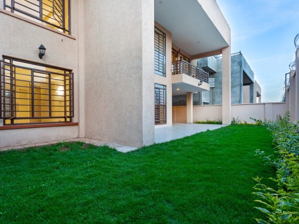 Luxurious 4 Bedroom All Ensuite Plus DSQ For Sale Heritage Villas, Ngong
