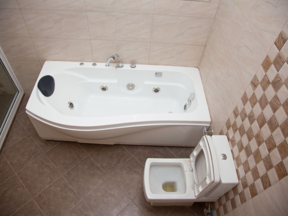 savannah-land-jacuzzo