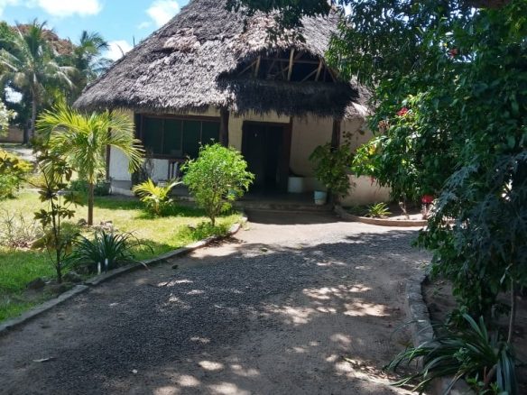 2 bedroom house for sale in Malindi