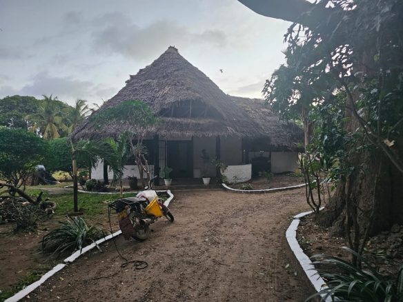 2 bedroom house for sale in Malindi
