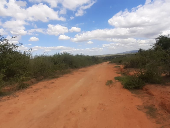 baricho-100-acres-for-sale-good-road