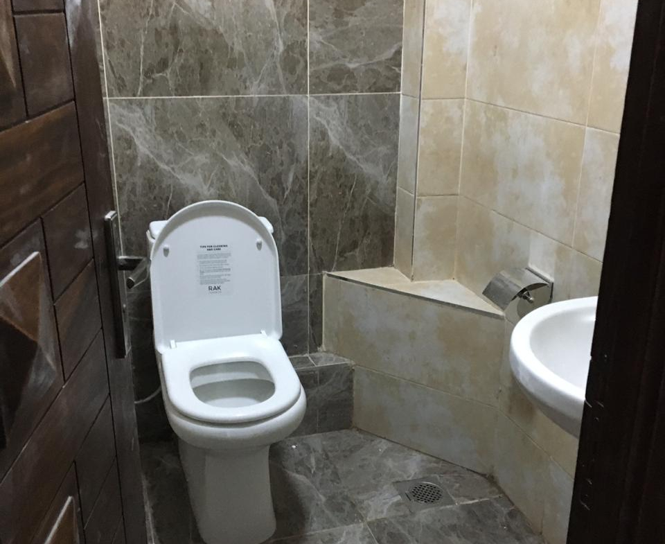 makuyu-4br-plus-sq-lenana-rd-shared-washroom