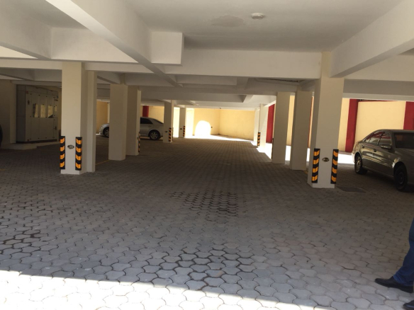 st-michaels-2-br-for-sale-parking