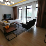 white-oak-apartments-living-room