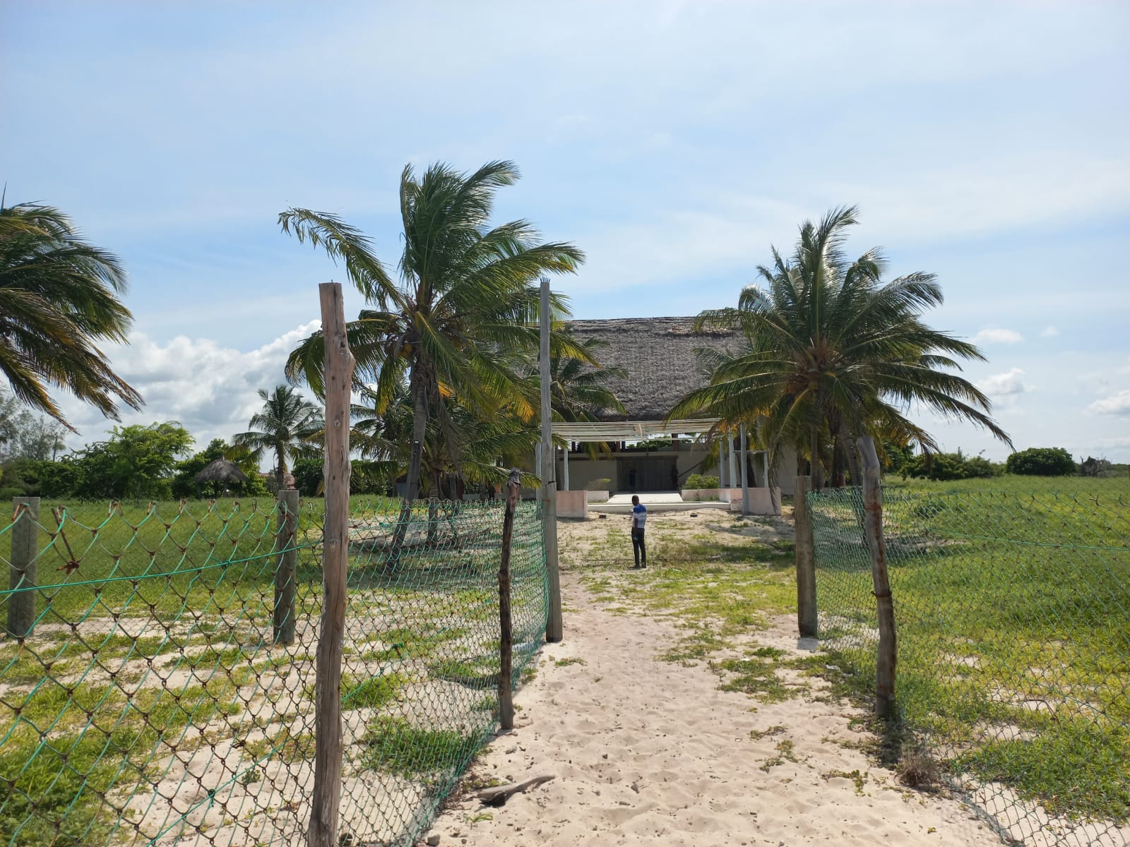 2br-on-watamu-10-acres-on-the-beach-for-sale