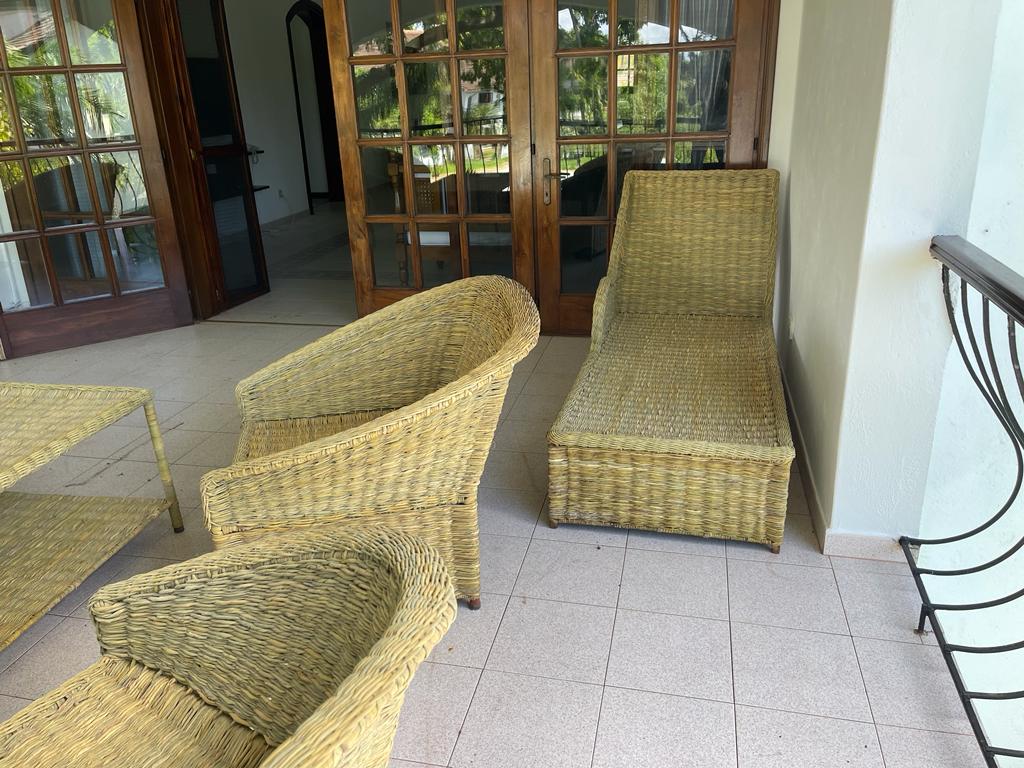 furnished-patio