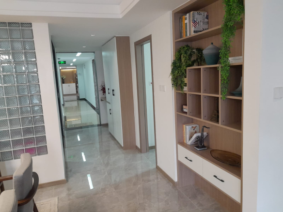 himalaya-heights-space