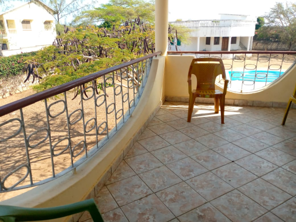 4br-for-sale-kiraho-patio