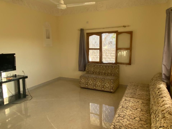 4br-house-for-sale-along-casuarina-standalone-10