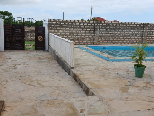 4br-house-for-sale-along-casuarina-standalone-7