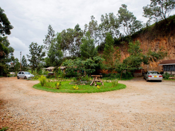 limuru-0-5-acre-for-sale-with-restaurant