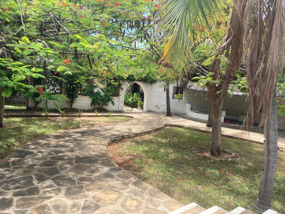 mkaazi-stephenie-hotel-for-sale-in-malindi-21