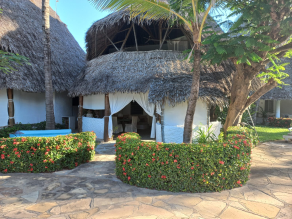 beachfront-3-bedroom-happsite-mkaazi-18