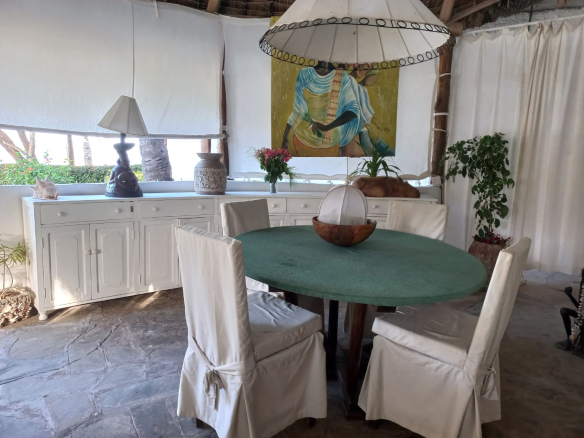 beachfront-3-bedroom-happsite-mkaazi-2