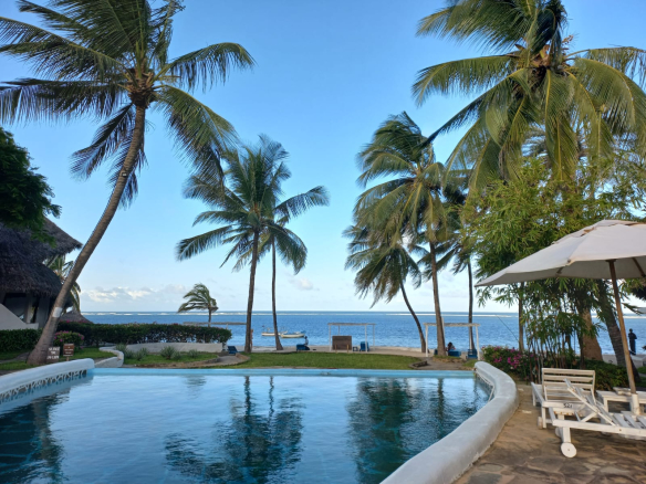 beachfront-3-bedroom-happsite-mkaazi-20