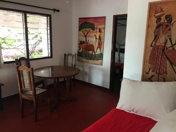 beachfront-5-bedroom-villa-mkaazi-1