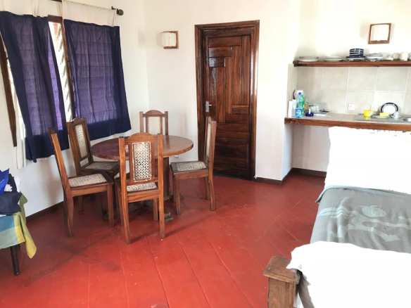 beachfront-5-bedroom-villa-mkaazi-18