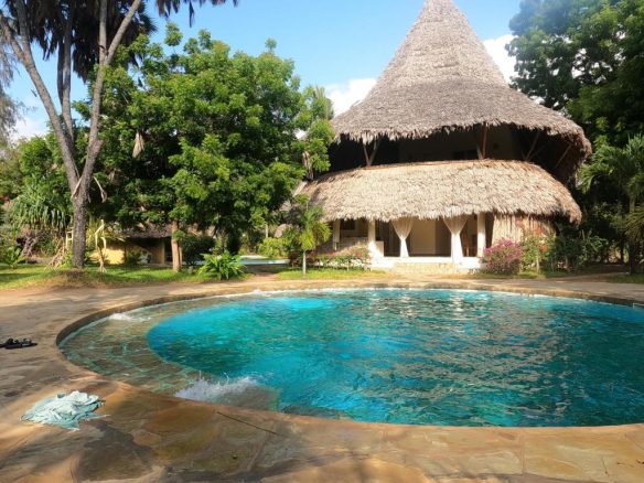 Iguana Beach cottages