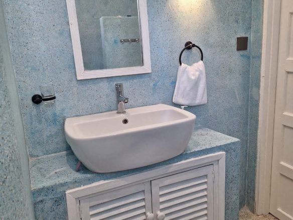 Beachfront apartment for short term and long term in Malindi