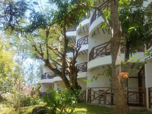 Silver Rock Hotel, Alluring beachfront holiday