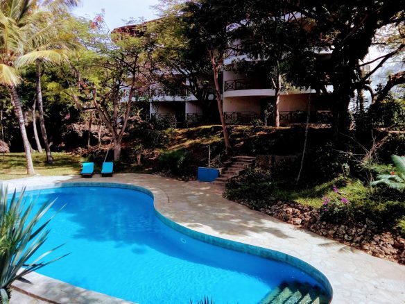 Silver Rock Hotel, Alluring beachfront holiday