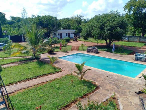 3 Cottages for sale in Kilifi on 1 acre
