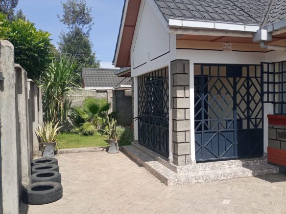 3br plus SQ bungalow for sale in Lanet, Nakuru