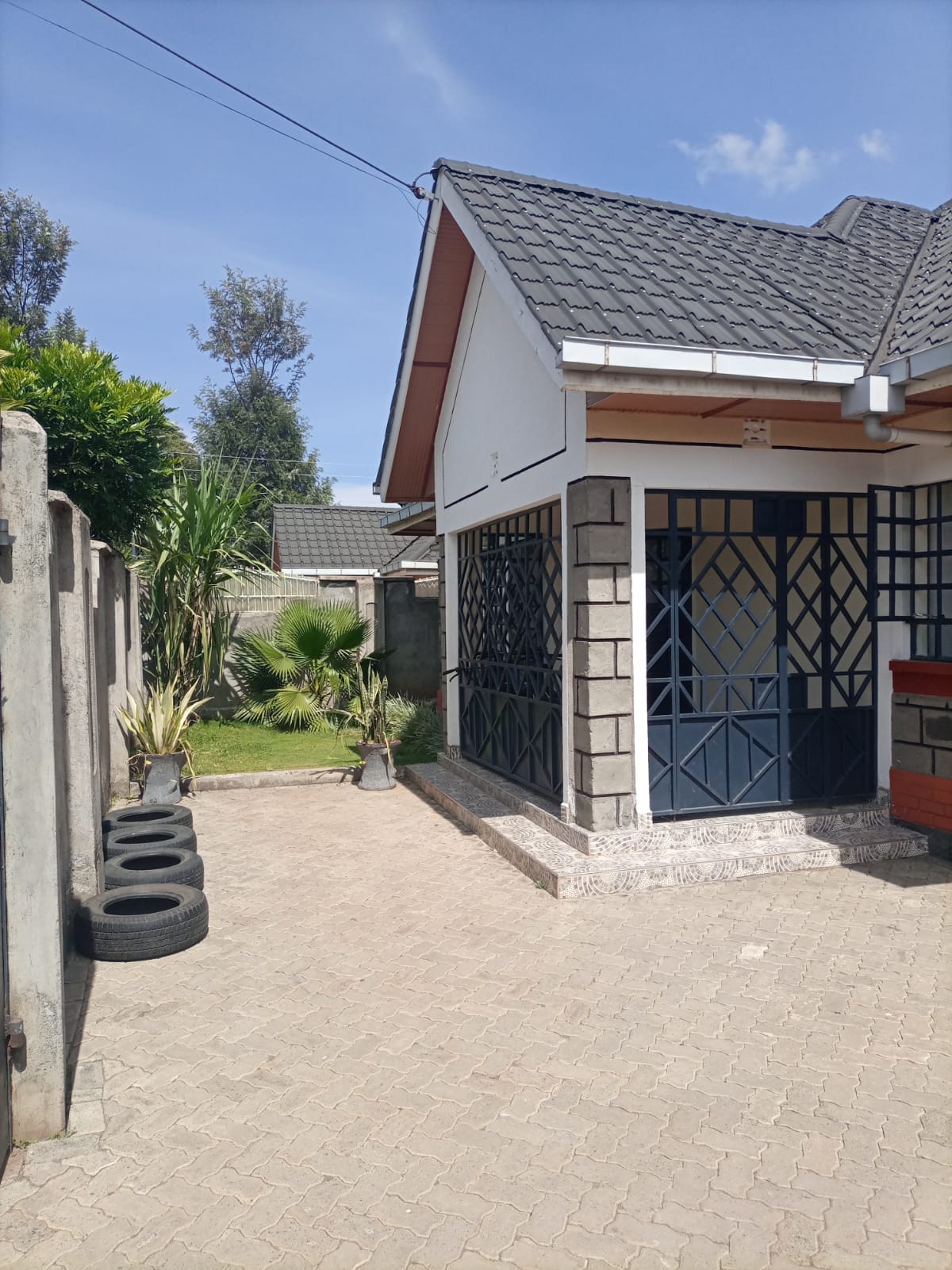 3br plus SQ bungalow for sale in Lanet, Nakuru