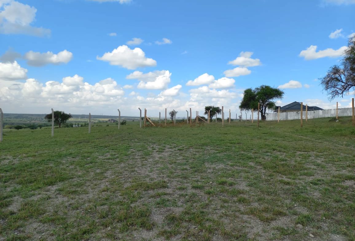 50 by 100 plots for sale Kitengela