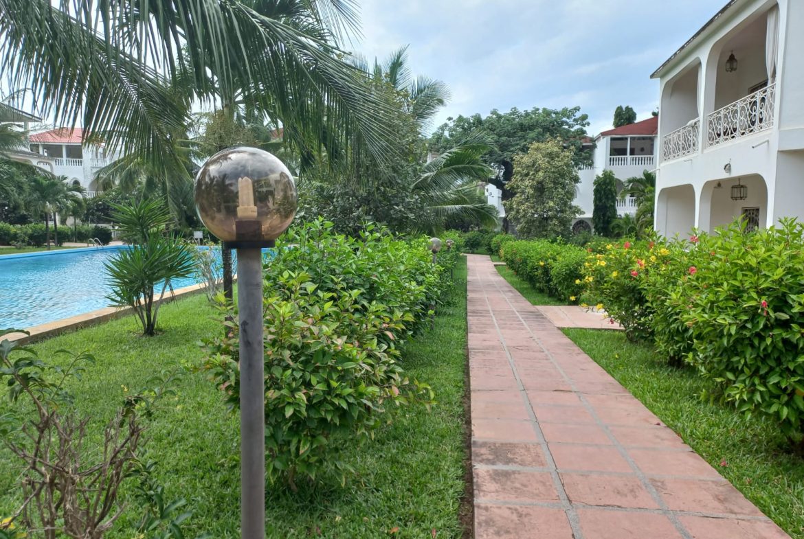 Luxurious 2 bed apartment for sale in malindi