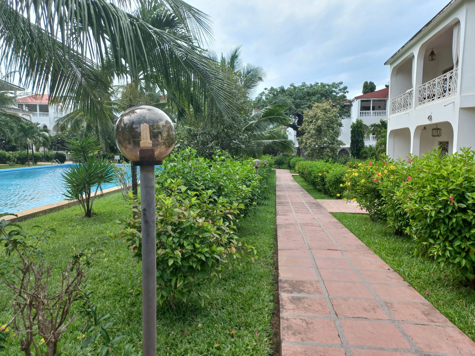 Luxurious 2 bed apartment for sale in malindi