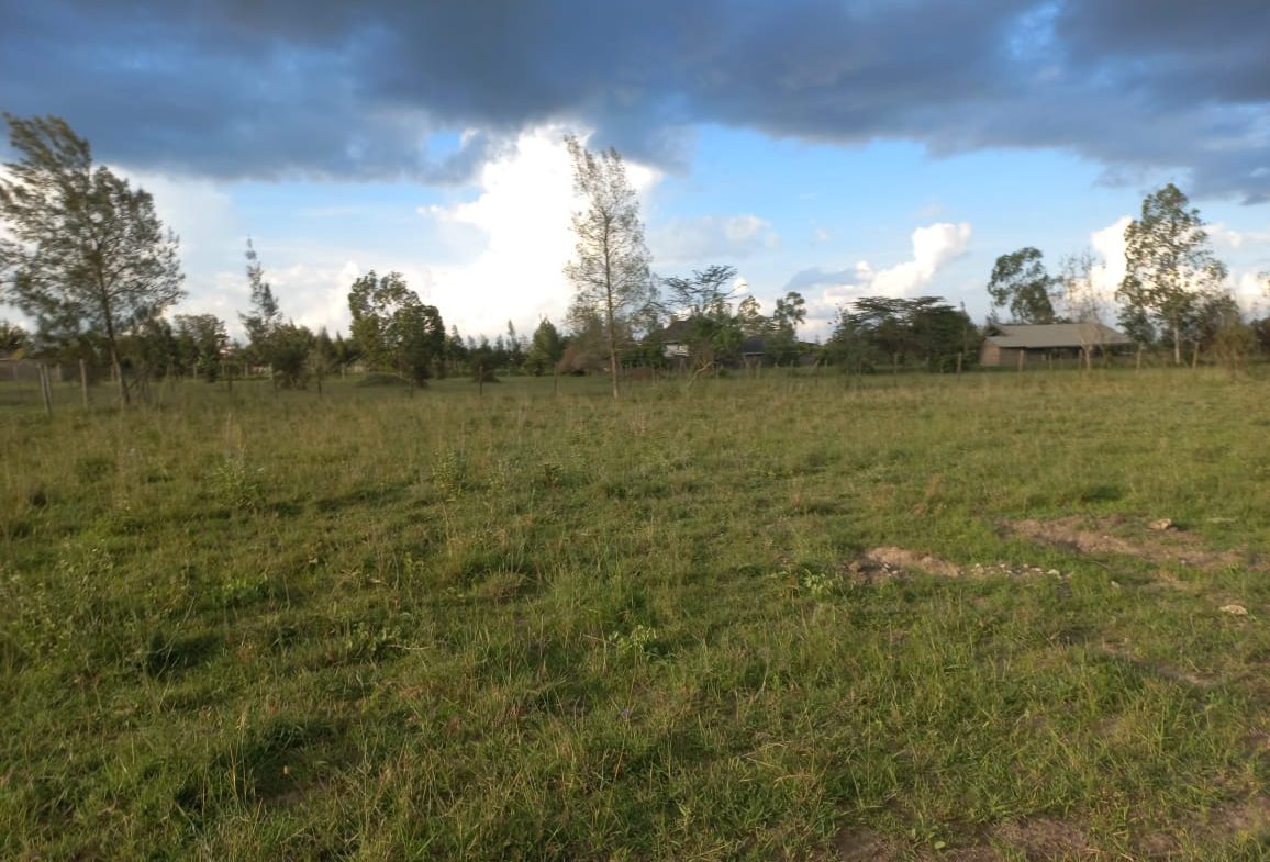 Prime residential quarter acre land for sale in Kitengela.