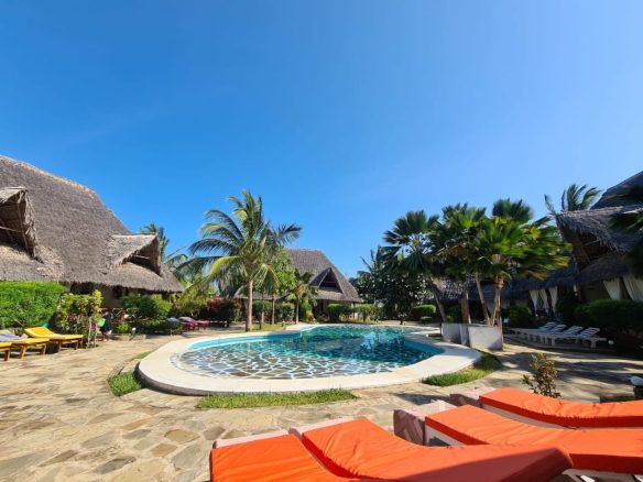 Specious 2 bedroom villa for short stay along Marine Park Road, Malindi.