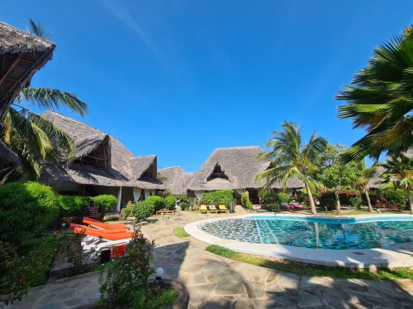 Specious 2 bedroom villa for short stay along Marine Park Road, Malindi.