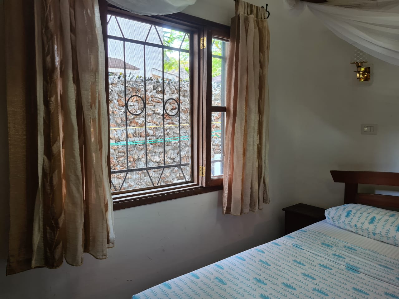 Specious 2 bedroom villa for short stay along Marine Park Road, Malindi.