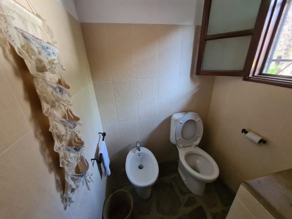 Specious 2 bedroom villa for short stay along Marine Park Road, Malindi.