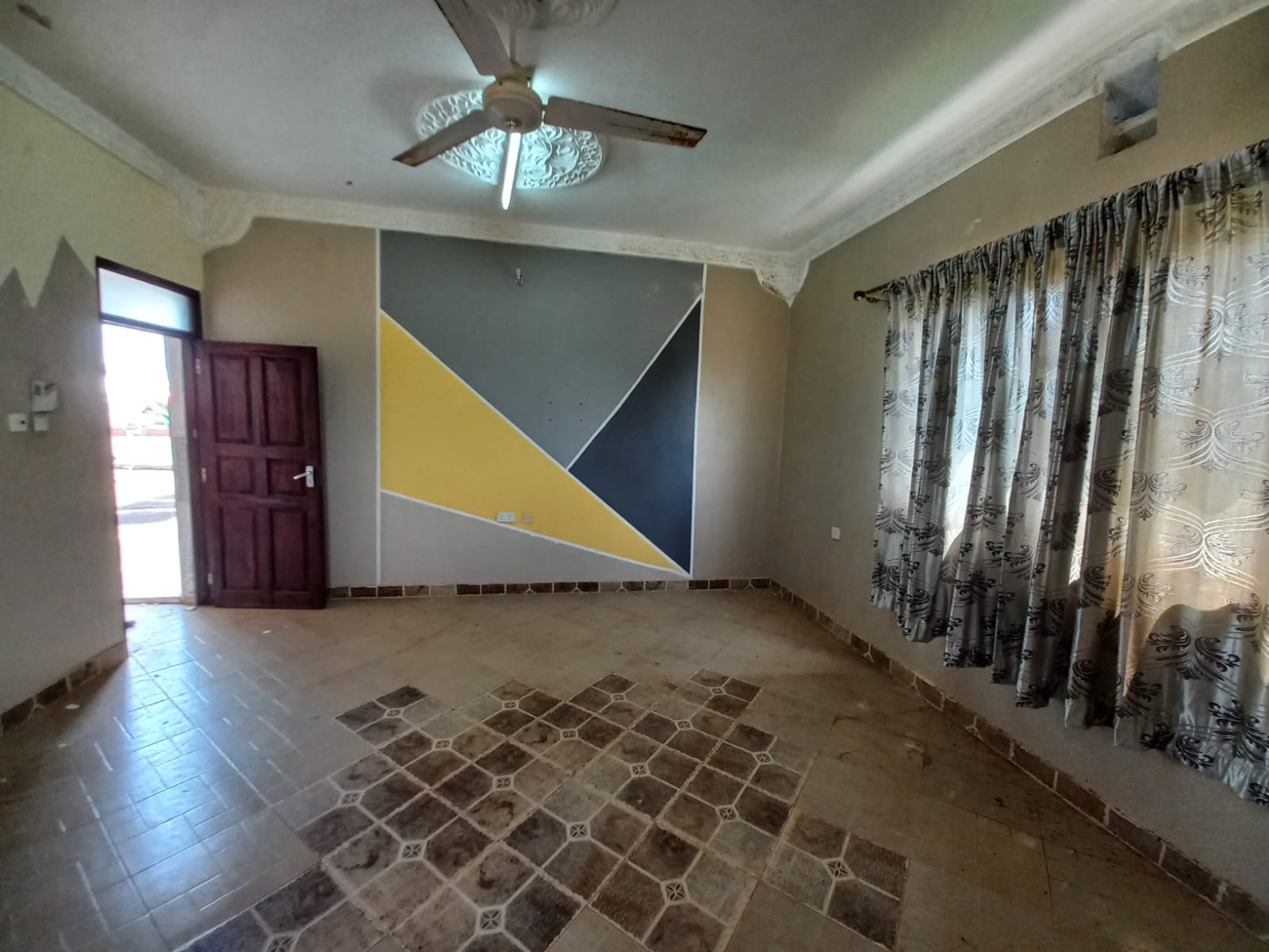 1 br penthouse for rent in Malindi