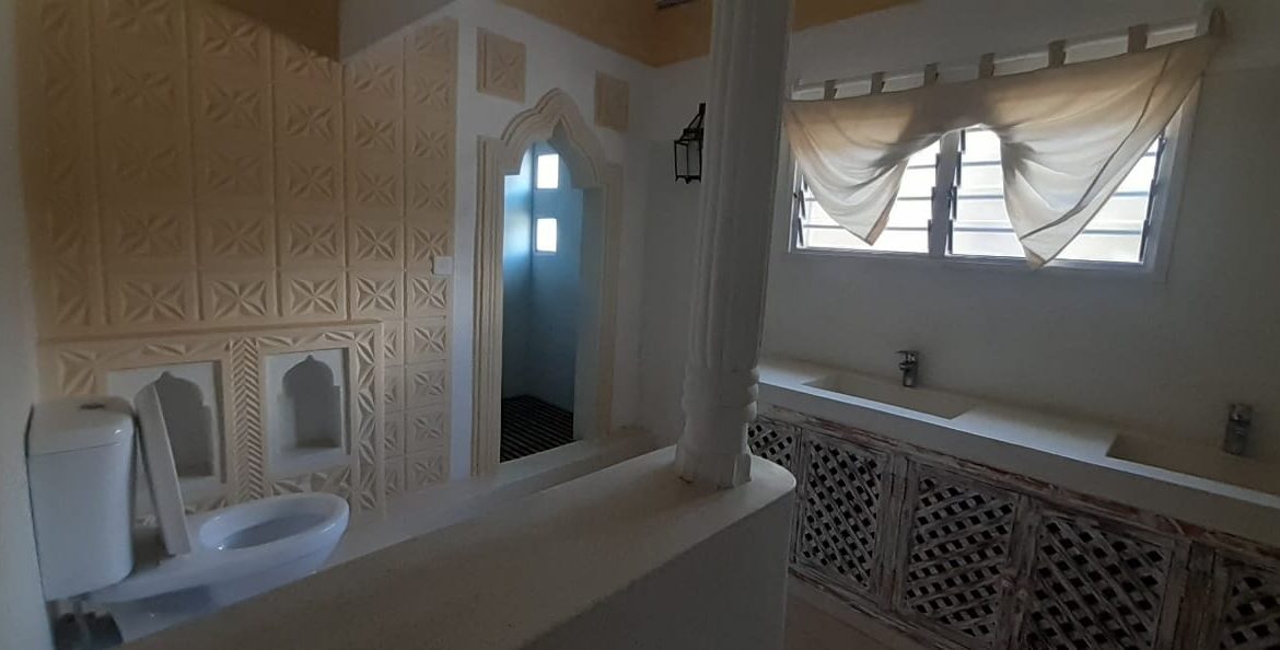 6 Bedroom Villa for sale in Malindi