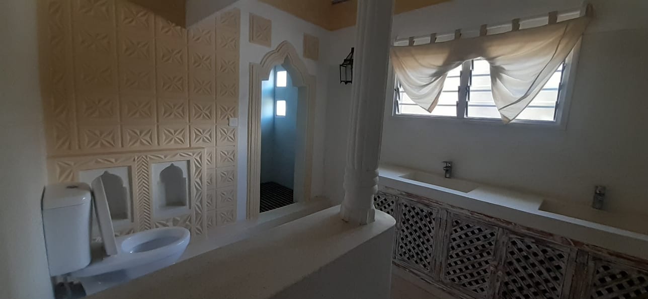 6 Bedroom Villa for sale in Malindi