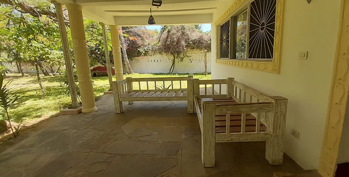 6 Bedroom Villa for sale in Malindi