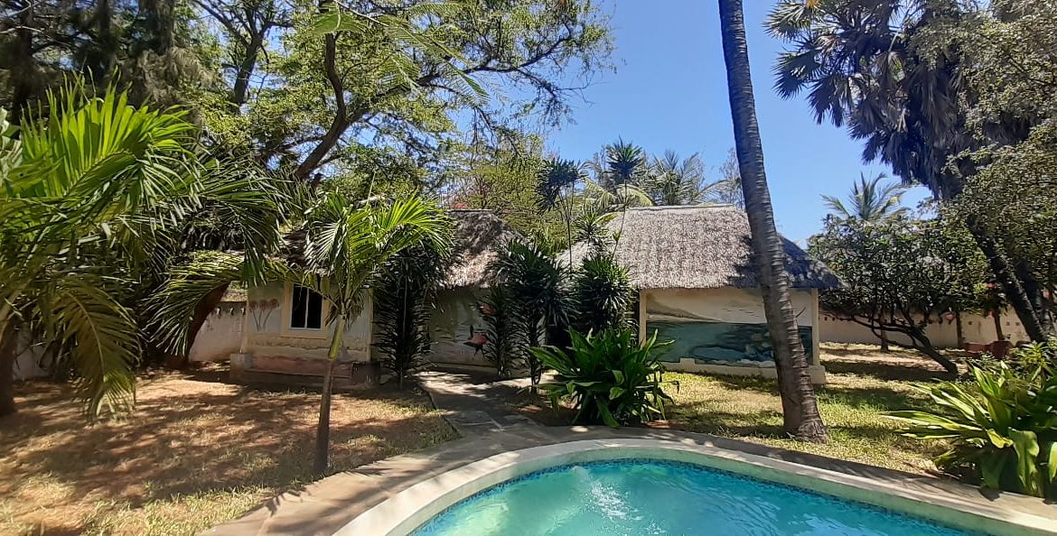 6 Bedroom Villa for sale in Malindi