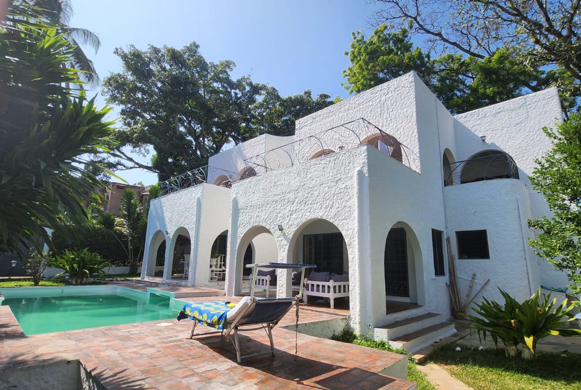 Furnished 4Br Villa for sale in Malindi Iguana Beach