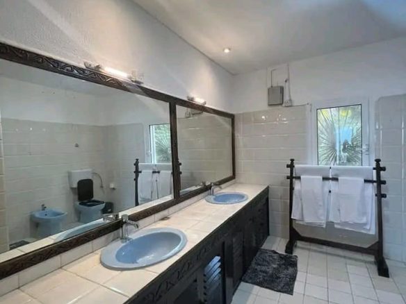 Beachfront Villa for sale in Casuarina Malindi