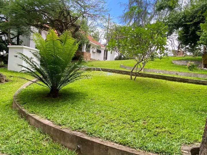 Beachfront Villa for sale in Casuarina Malindi